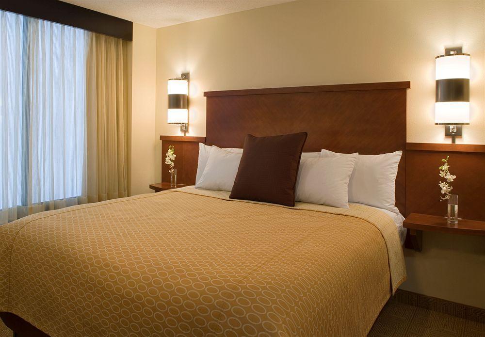 Hyatt Place Chesapeake Exterior photo